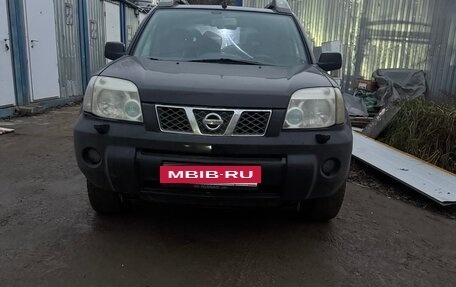 Nissan X-Trail, 2005 год, 800 000 рублей, 2 фотография