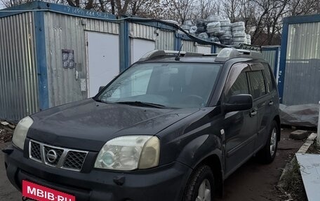 Nissan X-Trail, 2005 год, 800 000 рублей, 3 фотография