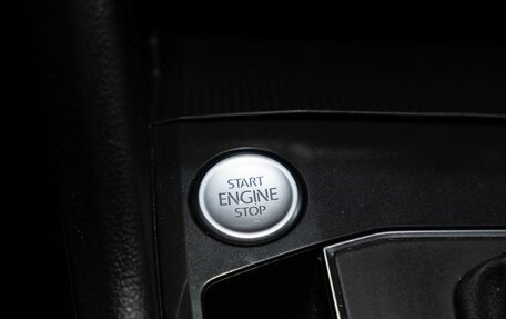 Volkswagen Tiguan II, 2019 год, 2 732 000 рублей, 13 фотография