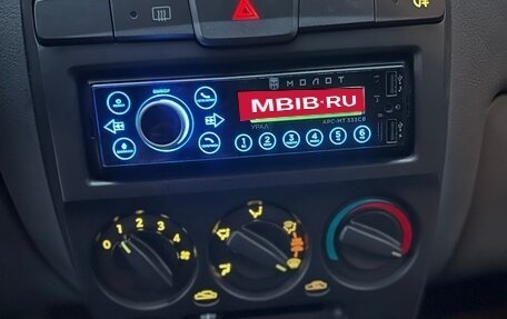 Hyundai Accent II, 2004 год, 175 000 рублей, 2 фотография