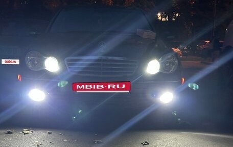 Mercedes-Benz C-Класс, 2004 год, 730 000 рублей, 2 фотография