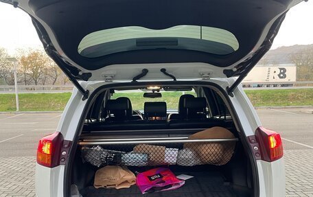 Toyota RAV4, 2013 год, 1 950 000 рублей, 6 фотография