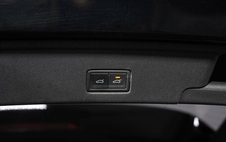 Volkswagen Touareg III, 2019 год, 5 150 000 рублей, 27 фотография