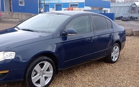 Volkswagen Passat B6, 2007 год, 550 000 рублей, 2 фотография