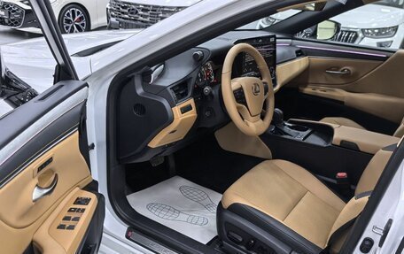 Lexus ES VII, 2025 год, 6 000 000 рублей, 13 фотография