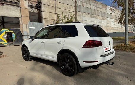 Volkswagen Touareg III, 2013 год, 2 100 000 рублей, 3 фотография