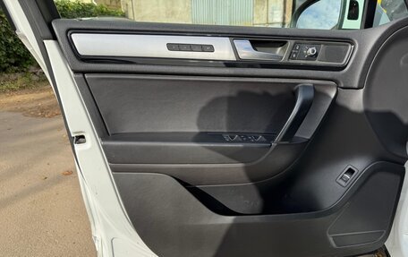 Volkswagen Touareg III, 2013 год, 2 100 000 рублей, 16 фотография