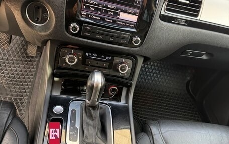 Volkswagen Touareg III, 2013 год, 2 100 000 рублей, 15 фотография