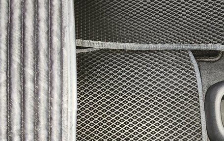 Honda Vezel, 2018 год, 1 730 000 рублей, 6 фотография