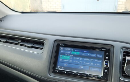 Honda Vezel, 2018 год, 1 730 000 рублей, 9 фотография