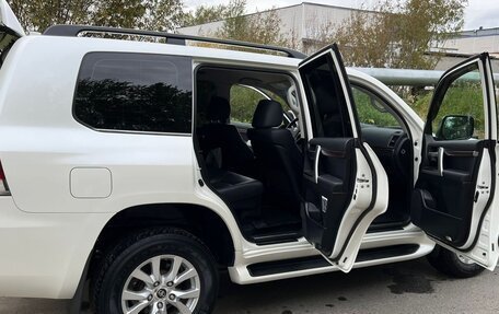 Toyota Land Cruiser 200, 2018 год, 7 300 000 рублей, 8 фотография