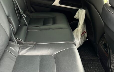 Toyota Land Cruiser 200, 2018 год, 7 300 000 рублей, 15 фотография