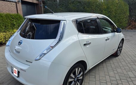 Nissan Leaf I, 2015 год, 850 000 рублей, 6 фотография