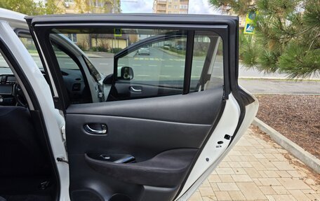 Nissan Leaf I, 2015 год, 850 000 рублей, 24 фотография