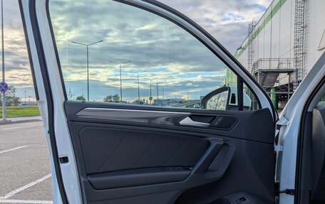 Volkswagen Tiguan II, 2019 год, 2 950 000 рублей, 13 фотография