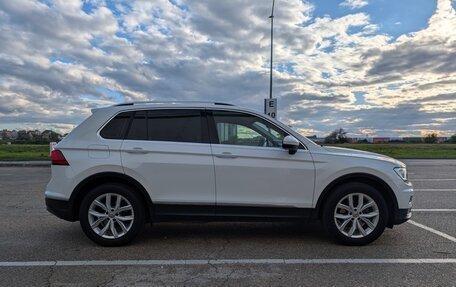 Volkswagen Tiguan II, 2019 год, 2 950 000 рублей, 9 фотография
