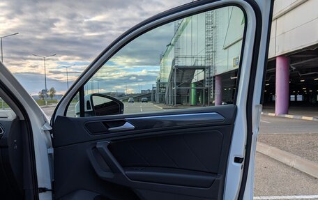 Volkswagen Tiguan II, 2019 год, 2 950 000 рублей, 15 фотография