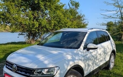 Volkswagen Tiguan II, 2019 год, 2 950 000 рублей, 1 фотография