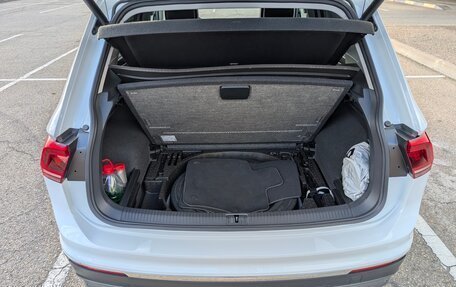 Volkswagen Tiguan II, 2019 год, 2 950 000 рублей, 19 фотография