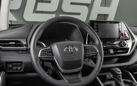 Toyota Highlander, 2022 год, 7 799 000 рублей, 16 фотография