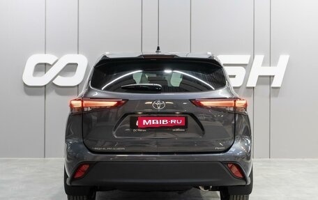 Toyota Highlander, 2022 год, 7 799 000 рублей, 4 фотография