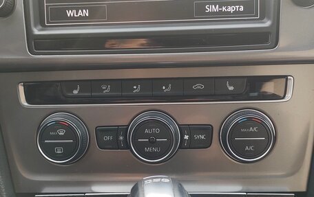 Volkswagen Golf VII, 2015 год, 1 347 000 рублей, 27 фотография