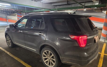 Ford Explorer VI, 2017 год, 2 950 000 рублей, 6 фотография