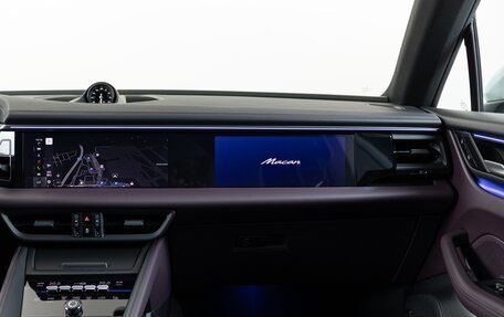 Porsche Macan, 2025 год, 13 390 000 рублей, 21 фотография