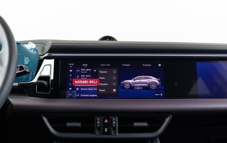 Porsche Macan, 2025 год, 13 390 000 рублей, 24 фотография