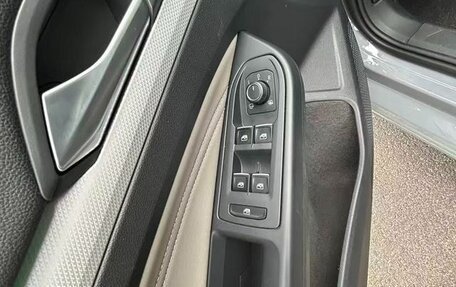 Volkswagen Golf VIII, 2022 год, 1 900 000 рублей, 12 фотография