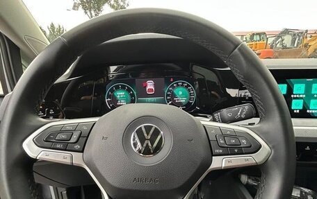 Volkswagen Golf VIII, 2022 год, 1 900 000 рублей, 13 фотография