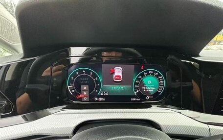 Volkswagen Golf VIII, 2022 год, 1 900 000 рублей, 14 фотография