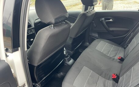 Volkswagen Polo VI (EU Market), 2012 год, 750 000 рублей, 10 фотография