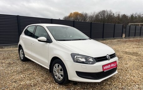Volkswagen Polo VI (EU Market), 2012 год, 750 000 рублей, 1 фотография