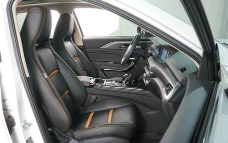 FAW Bestune T77, 2024 год, 2 099 000 рублей, 6 фотография