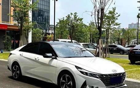 Hyundai Elantra, 2021 год, 1 600 000 рублей, 3 фотография