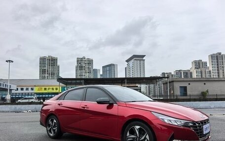 Hyundai Elantra, 2021 год, 1 600 000 рублей, 2 фотография