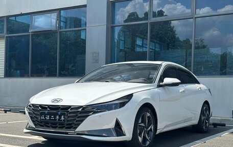 Hyundai Elantra, 2021 год, 1 600 000 рублей, 1 фотография