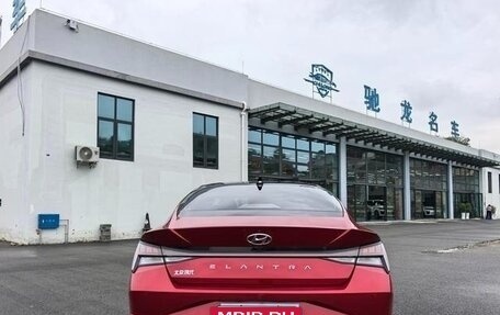 Hyundai Elantra, 2021 год, 1 600 000 рублей, 5 фотография