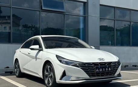 Hyundai Elantra, 2021 год, 1 600 000 рублей, 3 фотография