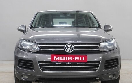 Volkswagen Touareg III, 2012 год, 1 863 000 рублей, 2 фотография
