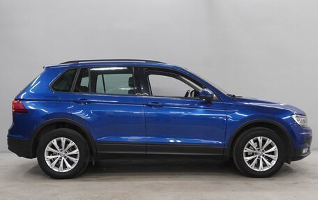 Volkswagen Tiguan II, 2020 год, 2 613 000 рублей, 4 фотография