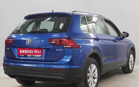 Volkswagen Tiguan II, 2020 год, 2 613 000 рублей, 5 фотография