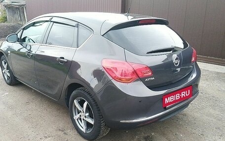 Opel Astra J, 2014 год, 1 130 000 рублей, 7 фотография