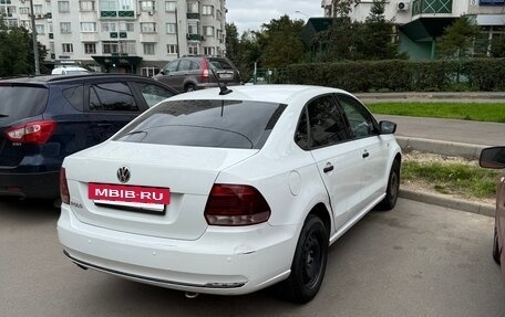 Volkswagen Polo VI (EU Market), 2019 год, 900 000 рублей, 2 фотография