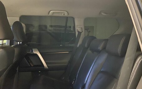 Toyota Land Cruiser Prado 150 рестайлинг 2, 2010 год, 2 950 000 рублей, 15 фотография