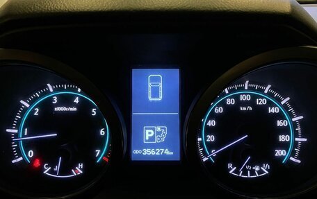 Toyota Land Cruiser Prado 150 рестайлинг 2, 2010 год, 2 950 000 рублей, 9 фотография