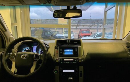 Toyota Land Cruiser Prado 150 рестайлинг 2, 2010 год, 2 950 000 рублей, 13 фотография