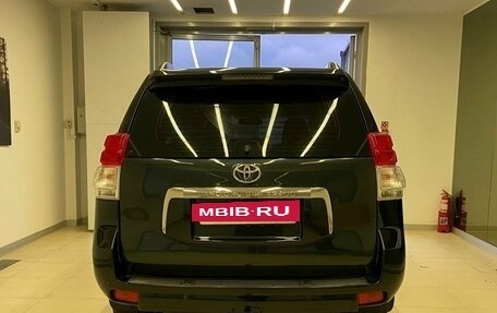 Toyota Land Cruiser Prado 150 рестайлинг 2, 2010 год, 2 950 000 рублей, 6 фотография