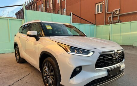 Toyota Highlander, 2025 год, 5 800 000 рублей, 3 фотография